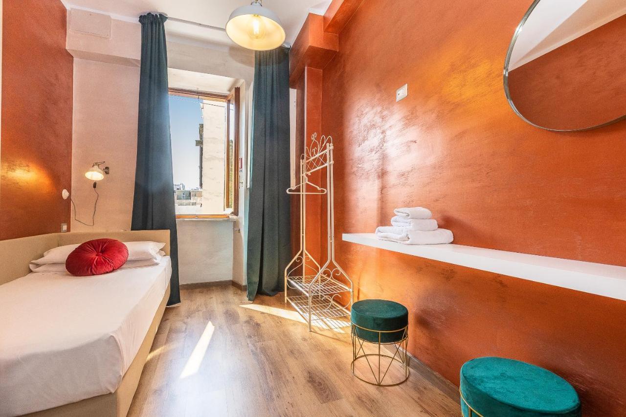 Lovely New Home Via Genova Рим Екстер'єр фото