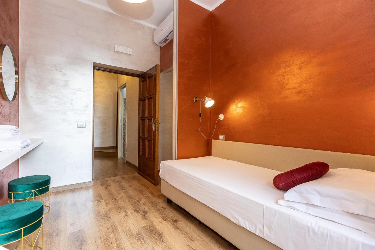 Lovely New Home Via Genova Рим Екстер'єр фото