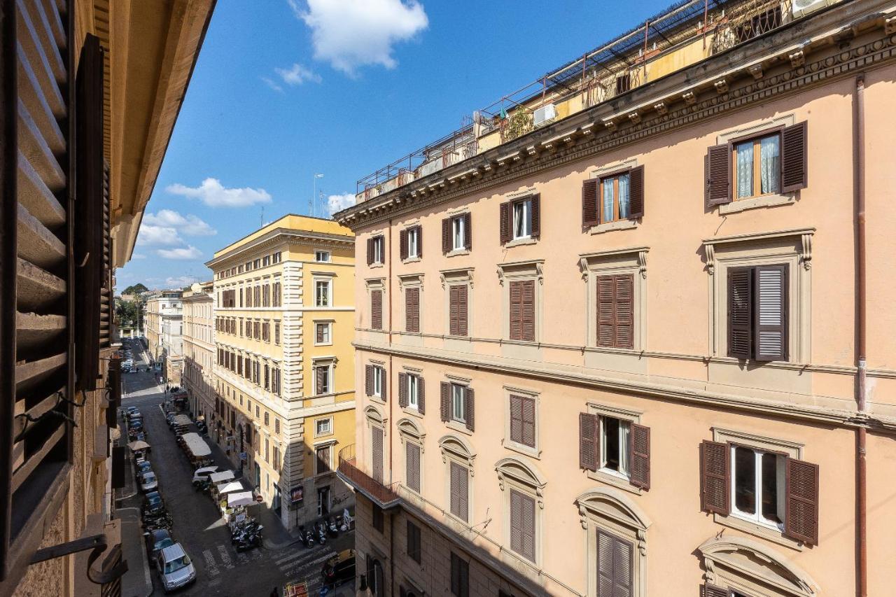Lovely New Home Via Genova Рим Екстер'єр фото