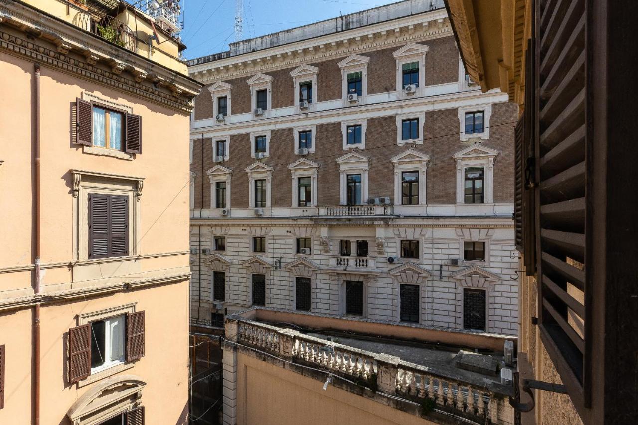 Lovely New Home Via Genova Рим Екстер'єр фото