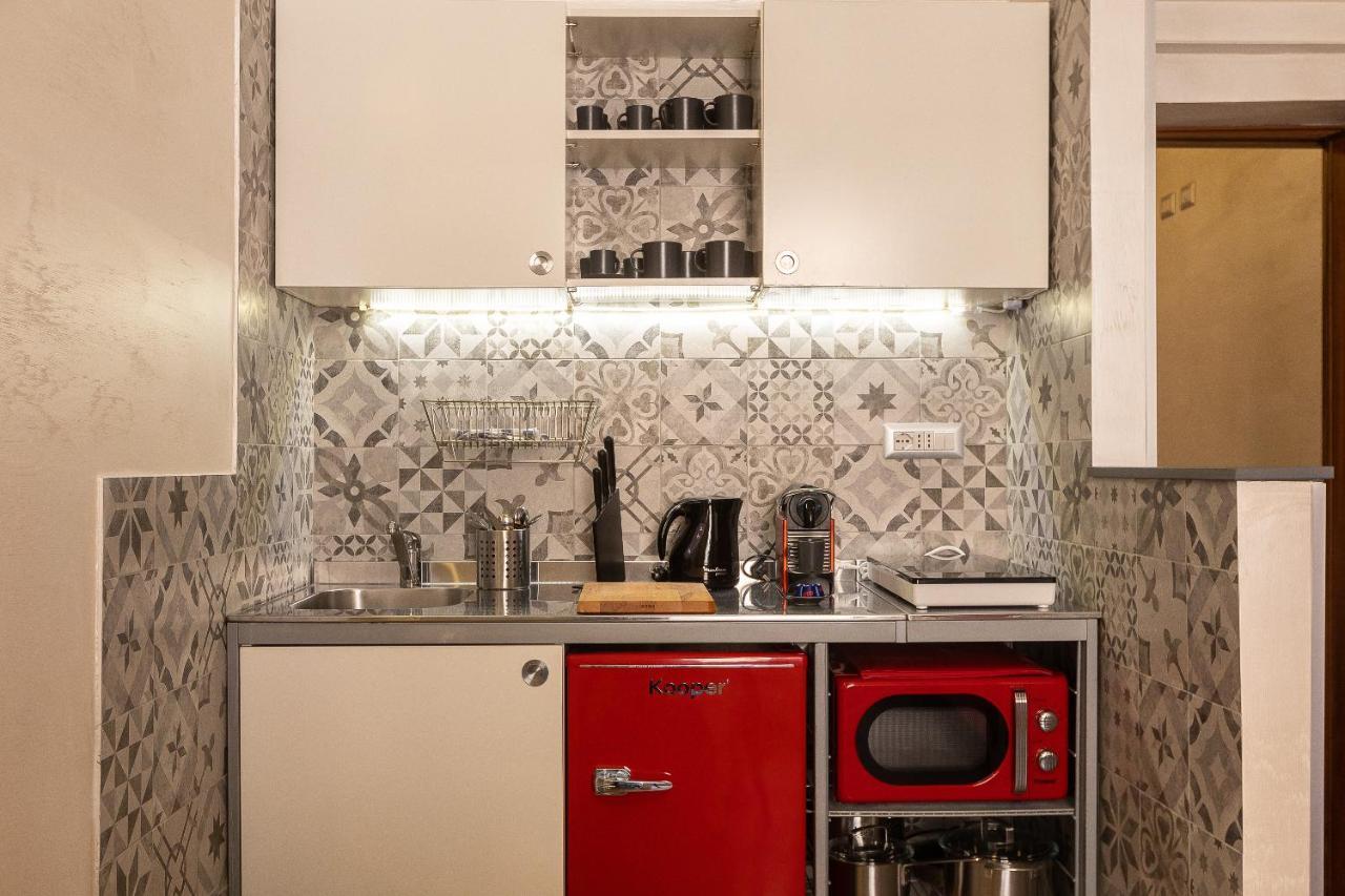 Lovely New Home Via Genova Рим Екстер'єр фото